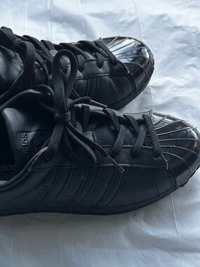 Adidas Superstar II all Black women's size 7